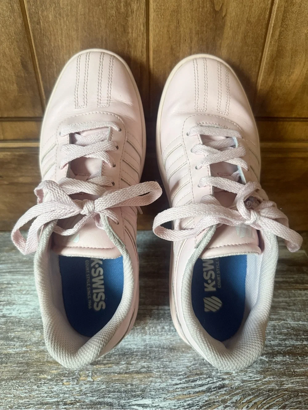 K SWISS COURT PINK TENNIS SHOES